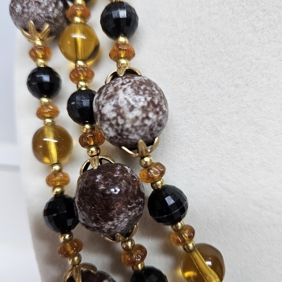 VINTAGE Glass and Plastic Beaded Three Strand Necklace - Picture 3 of 6